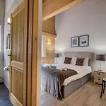 The Penthouse Matins St Laurent