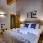 Apartament The Penthouse Matins St Laurent