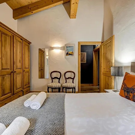 The Penthouse Matins St Laurent