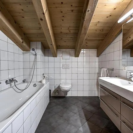 The Penthouse Matins St Laurent דירה