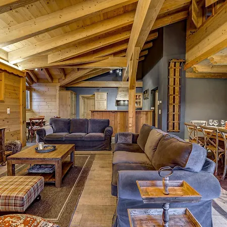 דירה The Penthouse Matins St Laurent לה צומאז